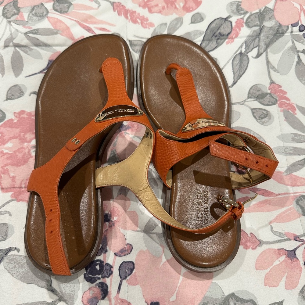 Michael Kors summer sandals in great condition.